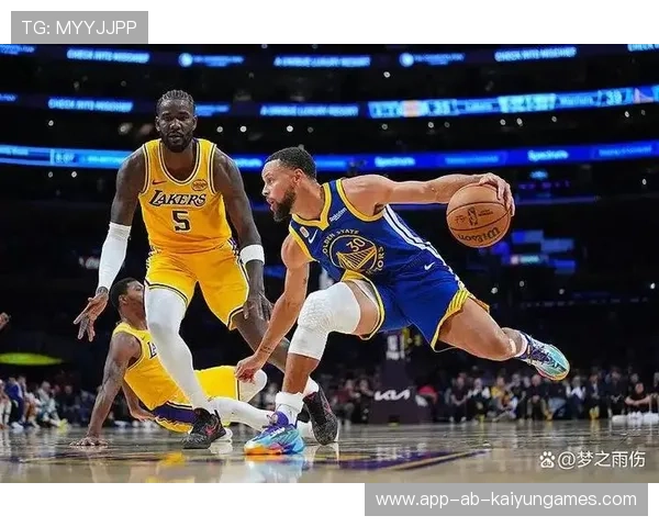 湖人第三节一波流，比分瞬间反超